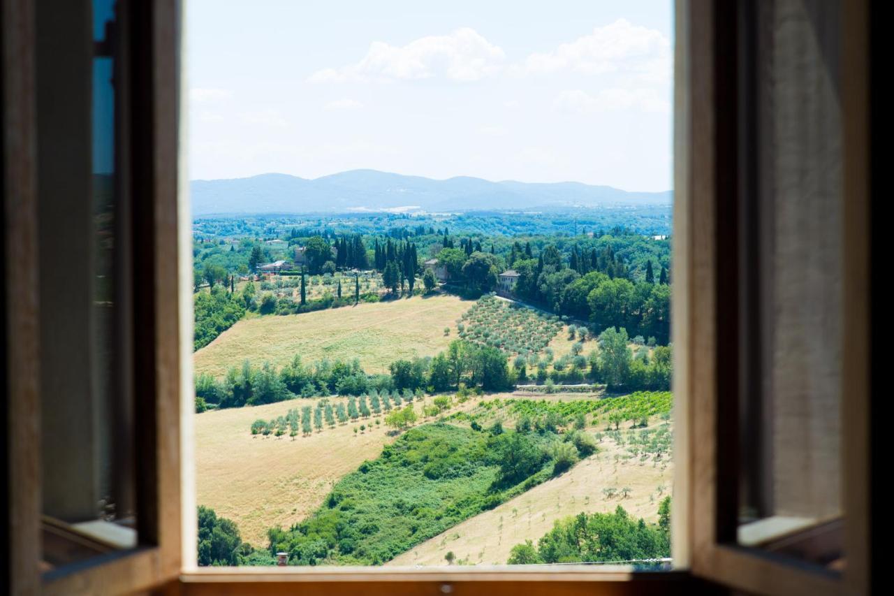 San Domenico Central Apt San Gimignano Bagian luar foto